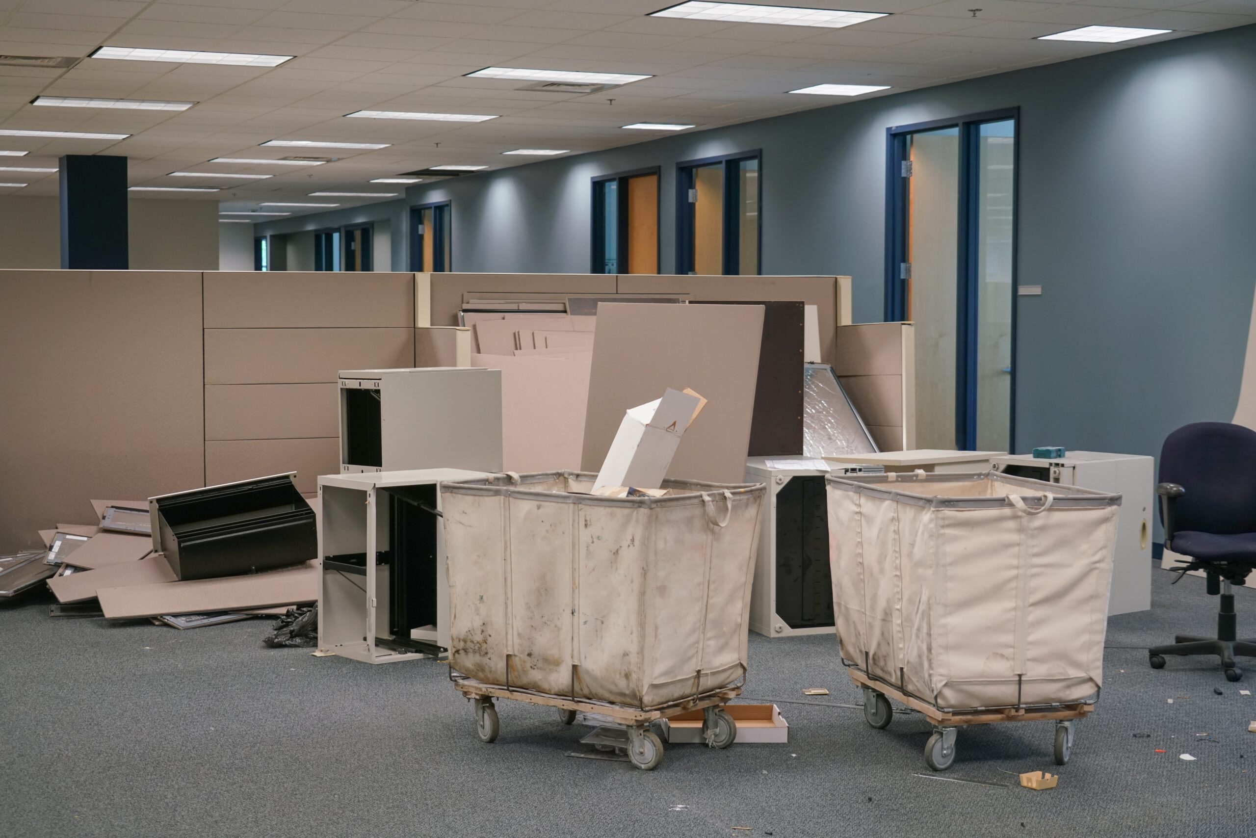 Office,Interior,During,Renovation,With,Furniture,Removing